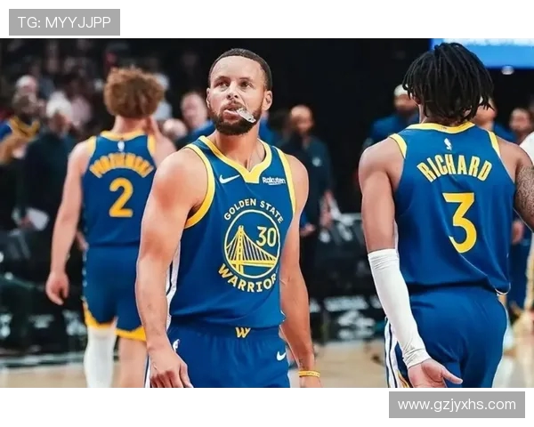 库里对勇士的表现无怨言健康的库里与波尔津吉斯组合令人期待